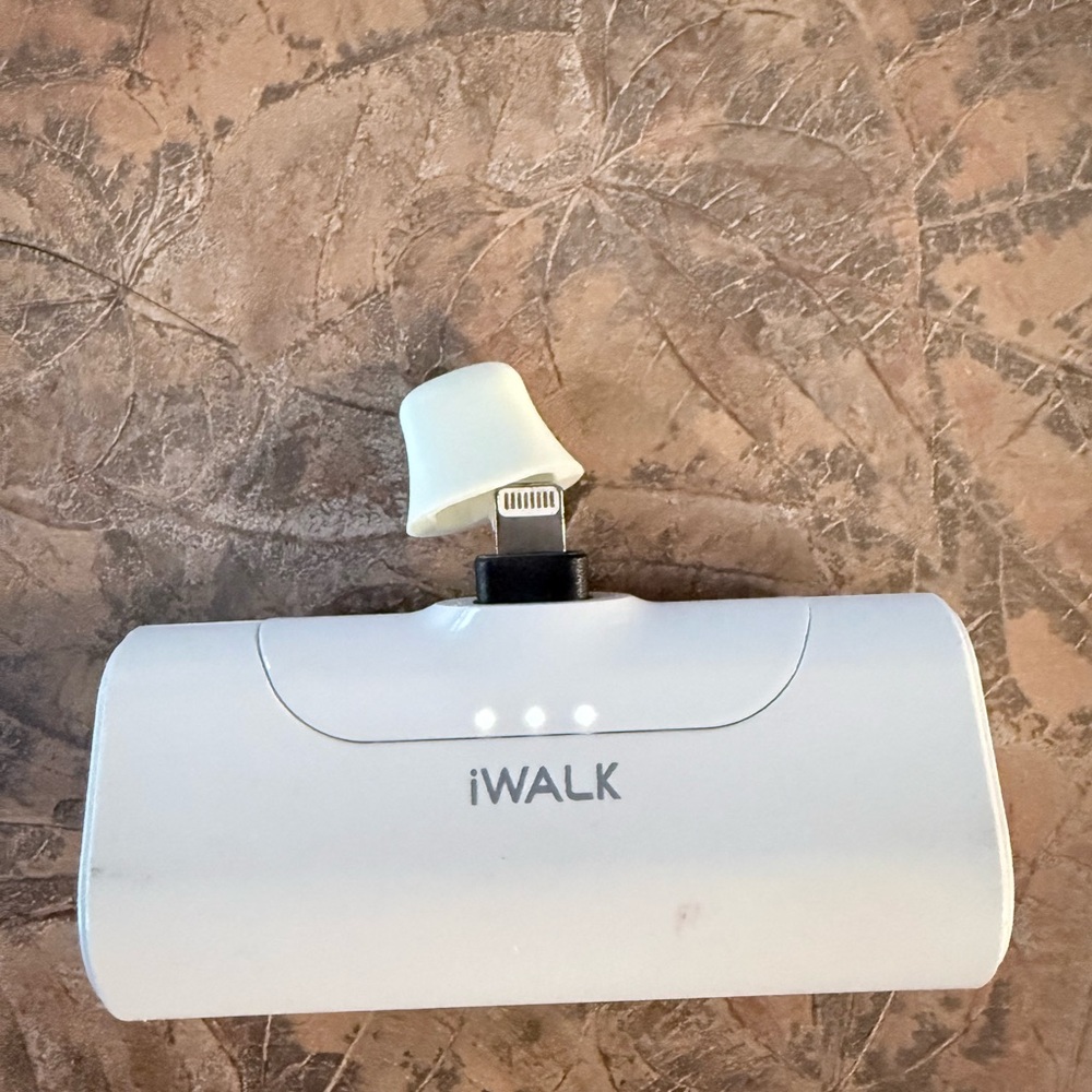 iWALK White Portable Charger battery port